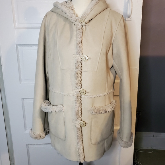 Jones New York Small Suade & Faux Fur Coat. - Picture 3 of 13